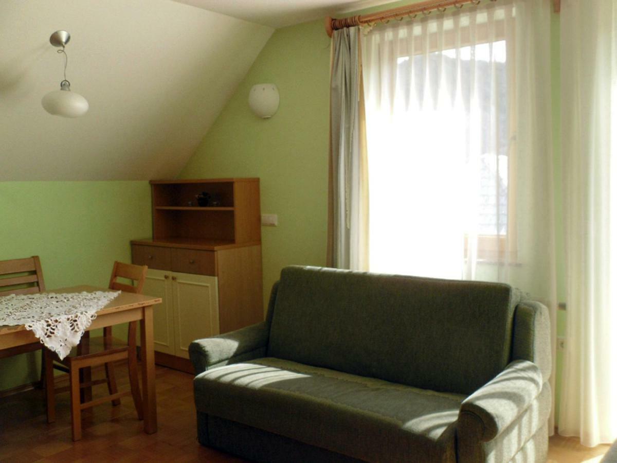 Apartmaji Hribar Pr'Ostank 卡姆尼克 外观 照片